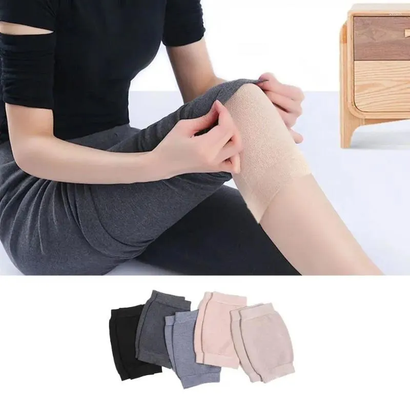 膝パッド1ペアコットンニットスリーブは暖かい寒さのぬいぐるみ膝の膝の膝の膝を保つ女性の男性をサポートする