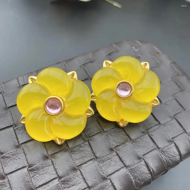 Boucles d'oreilles étalon vintage Glass Verre frais et à la mode, réduction de la fleur jaune