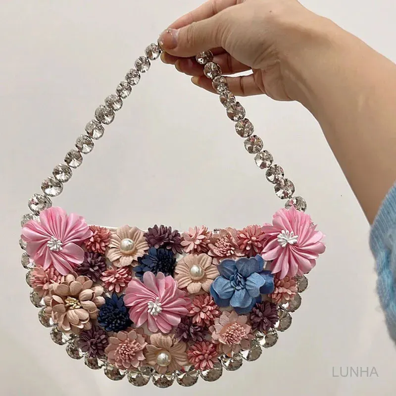 Bolsos de noche Bolso de mujer Círculo con asa superior Bolsos de noche Bolso de cena Bolso de lujo con perlas y diamantes de imitación florales Bolso hobo para fiesta boda 231204