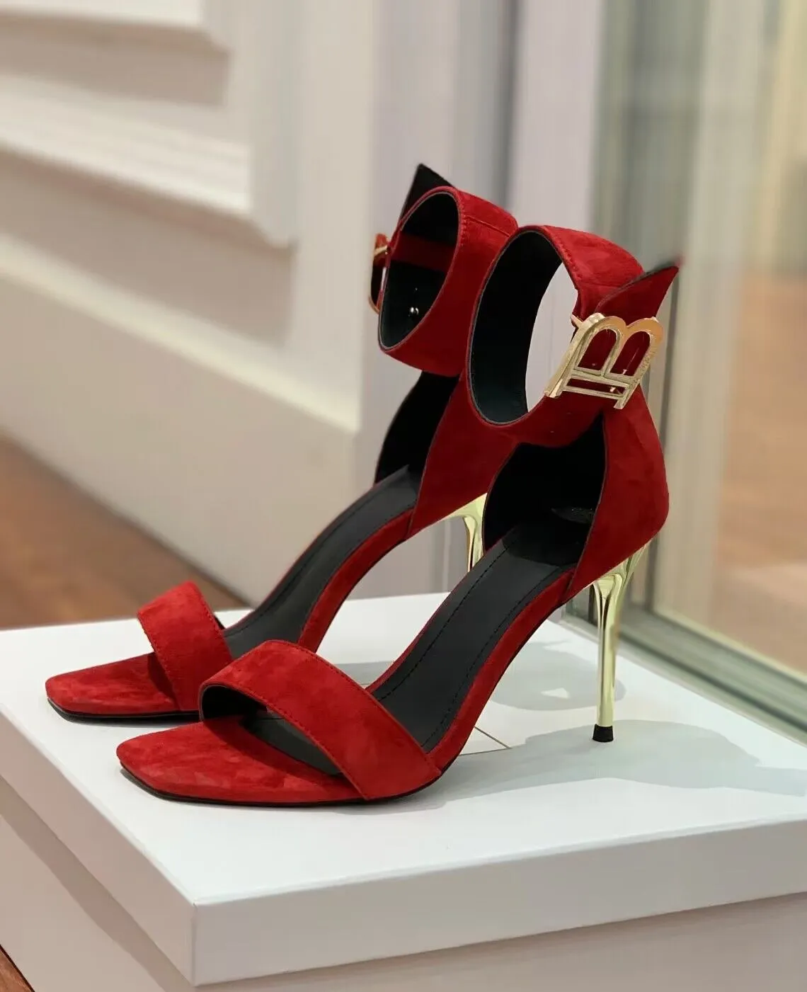 Sandali Gladiatori In Pelle Femminile Con Fibbia Alla Caviglia Caviglia Tacco Da Abbigliamento Da Festa Eu35 41 Da 65 04 DHgate