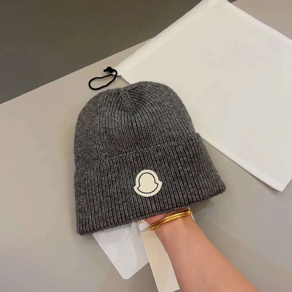 Beenie Bonnet Şapkaları Kış Şapkası Bluetooth Kova Hediye Tasarımcısı Takılmış Kapaklar Erkekler Baş Kafa Dekorasyonu Güneş Özel Pembe Mor Beyaz Sonbahar W S