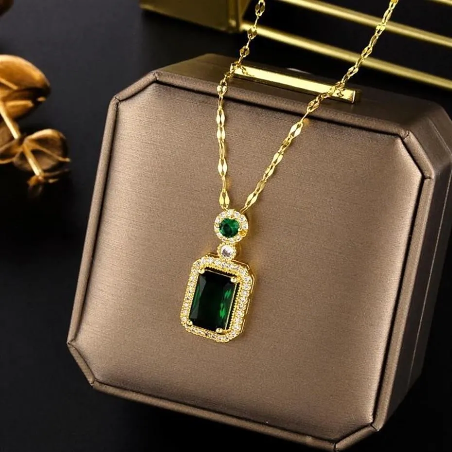 Klassische Halsketten mit Anhänger aus Titanstahl, voller Diamanten, grünem Kristall, 18 Karat vergoldet, für Damen, Glücks-Choker-Halskette, Designer-Schmuck T279s