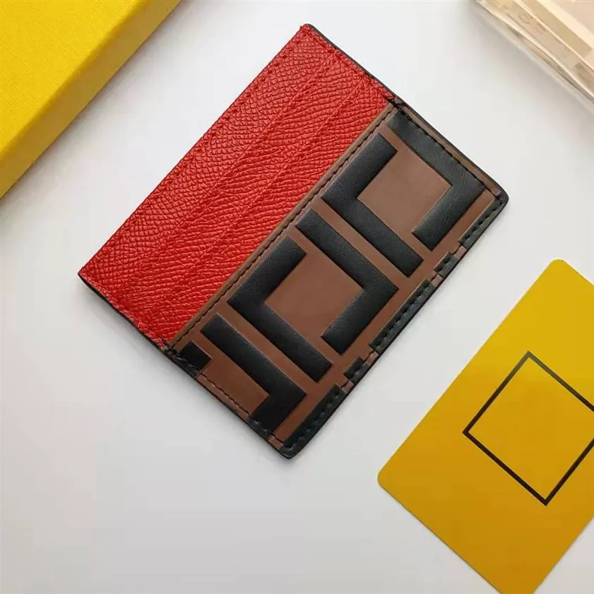 Korthållare Fashion Luxury and Evenience Cards Bag Sandwich 6 Card Slots med logotyp Intern etikett Black Calf Leather Material 8284Y
