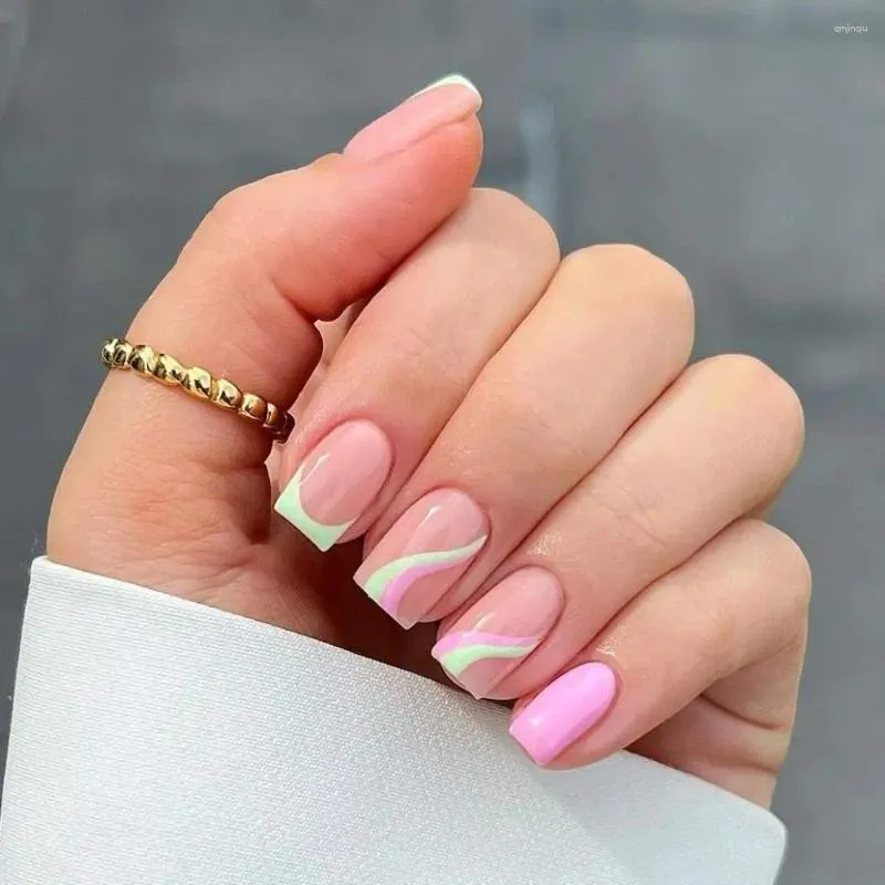 Fałszywe paznokcie 24pcs paznokcie pełna okładka Fałszne fioletowe urocze francuskie krótkie kwadratowe pras