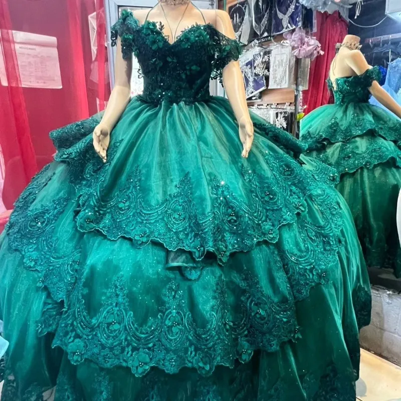 Gröna glänsande quinceanera klänningar stropplösa tyllapplikationer spetspärlor formella Askepott födelsedag söt 16 fest boll klänning vestidos de 15