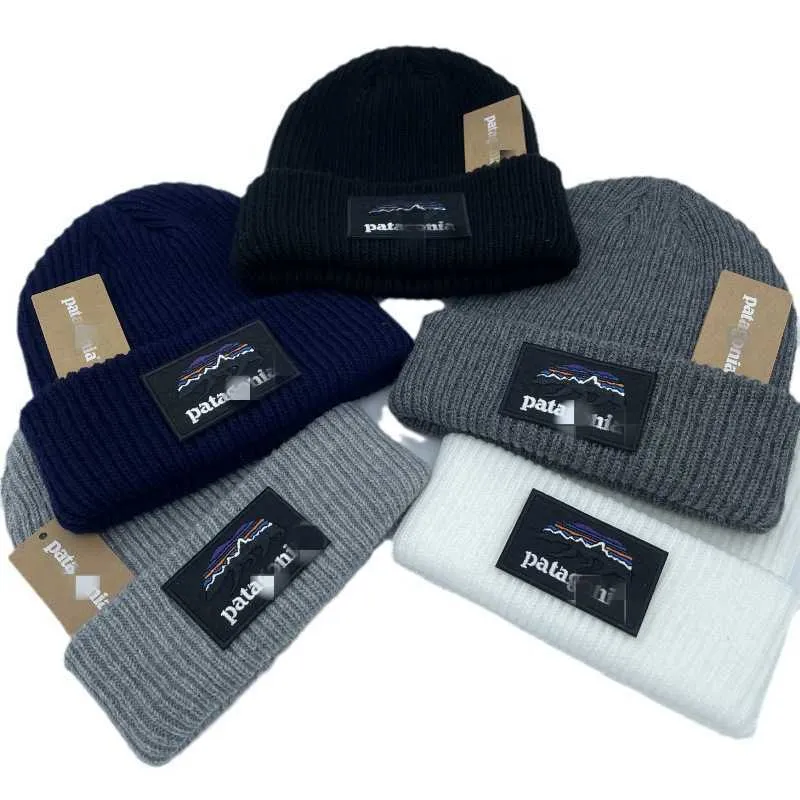 Autumn and winter knitted hats men's trendy brand versatile woolen hats with rolled edges for warmth cold hats animal embroidery