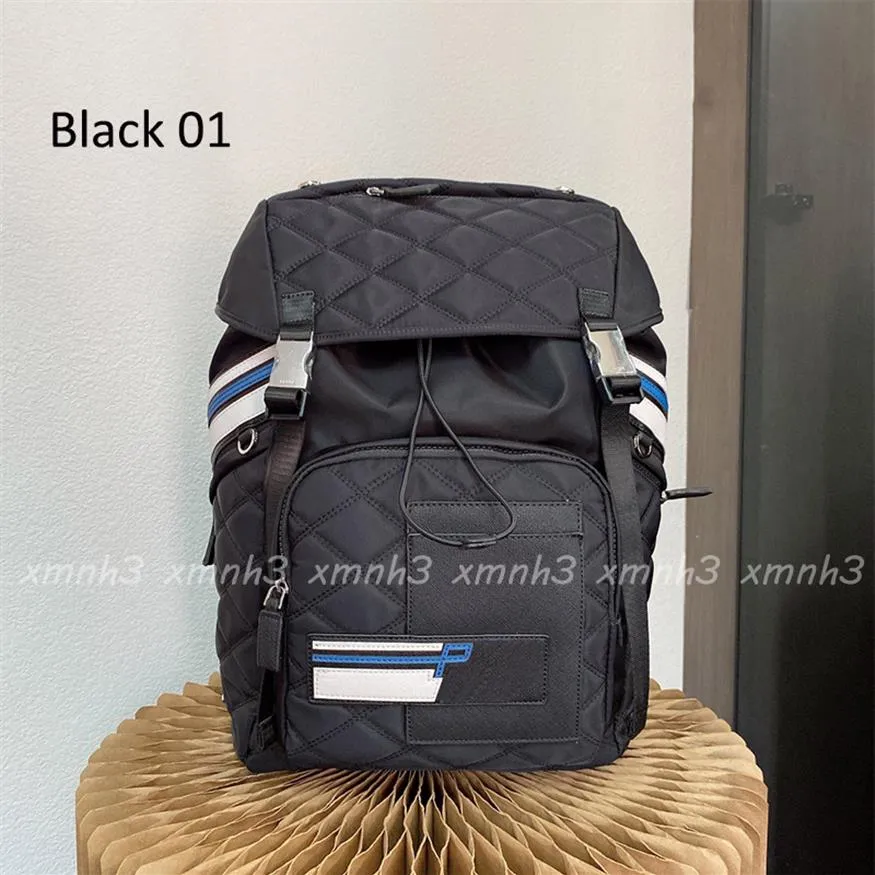 Erkekler 43 28cm Sırt Çantası Tasarımcısı Siyah Backpacks Moda Lüks Büyük Kapasiteli Seyahat Çantaları248b