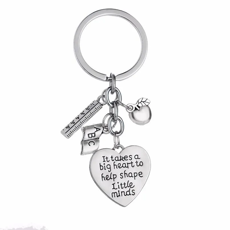 12pcs Charms en métal Porte-clés Il faut un grand cœur pour aider à façonner les petits esprits Porte-clés BPPLE Règle ABC Lettres Enseignants Porte-clés Ri257d