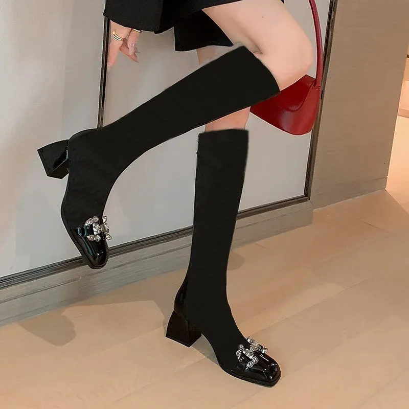 Botas europeias pop impressão malha couro joelho botas altas para mulheres sexy senhora dedo do pé quadrado equitação verão cunha outono salto 231204