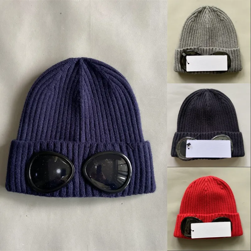 Eenvoudige heren muts ontwerper winter gebreide muts motorkap warme schedelkappen twee lens klassieke sport vrouwen casual buiten beenie gorros populaire ga040