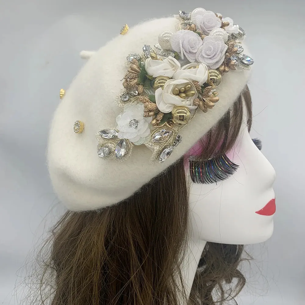 Berets Winter Herbst Frauen Baskenmütze Blume Diamanten Turban Kappe Weibliche Kopf Wrap Bonnet Turbante Mujer 231204