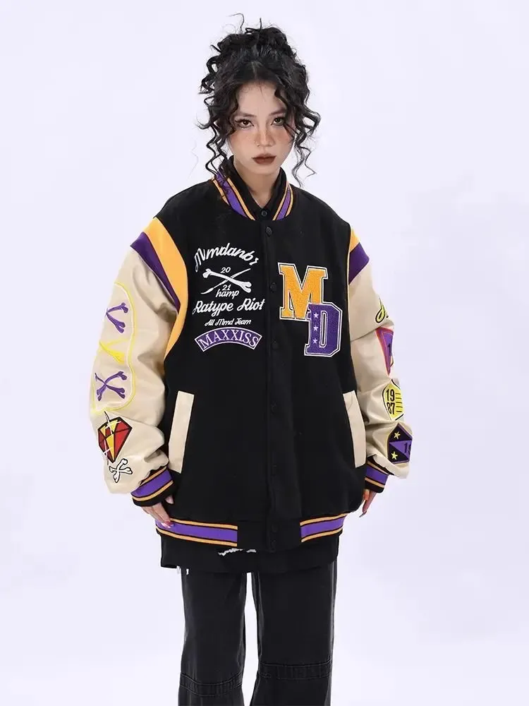 Kvinnors jackor amerikanska japanska retro alfabet broderade baseball uniformer y2k mode punk stil lös sömkontrast jacka par 231204