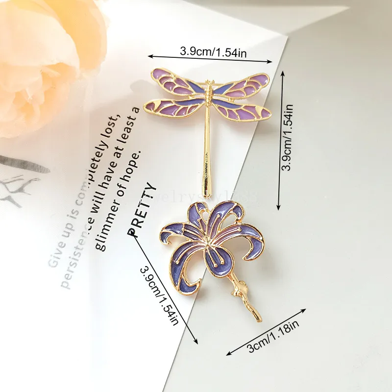 Vintage Trendy Purple Metal Dragonfly Plant Animal Brosch för Women Girl Wedding Party Collar Smycken Tillbehör Gåvor