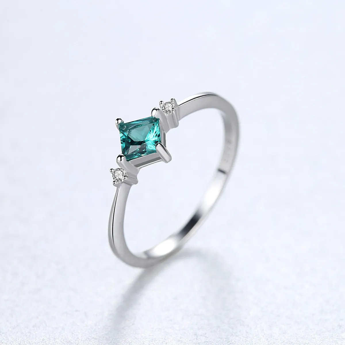 S925 Sterling Silver Ring Vintage Emerald Brand Ring Designer Ring European Fashion Women Ring Wedding Party Ring Jewelry Valentine's Day Mother's Day Gift spc