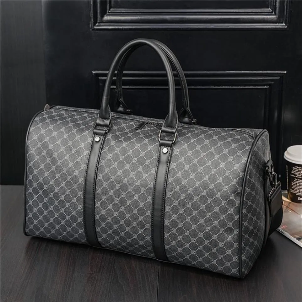 Duffel Bags Fashion Waterproof Men Kvinnor Fitness Handbag Leather Shoulder S Business Large Travel Tote Bagage BagDuffel184n