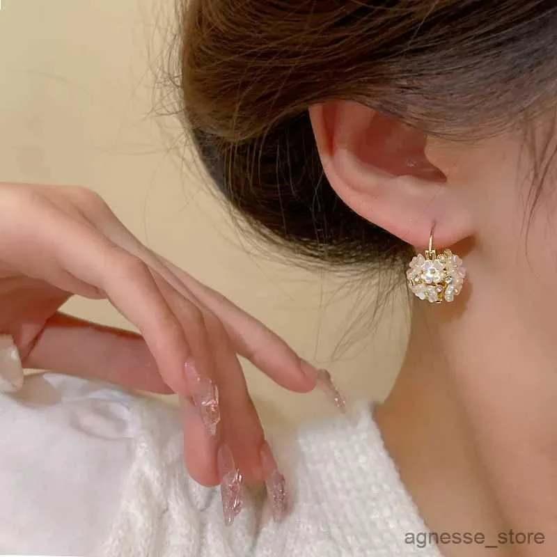 Charm Romantic Flower Clusters Dangle Earring For Women Sweet Temperament Cz Flower Drop Earring 2023 New Fashion Elegant Girl Jewelry R231204