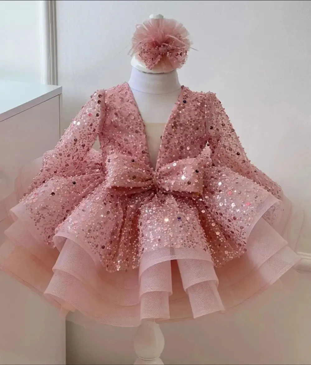 Girl s Dresses Luxury Child Girl Wedding Dress Bow Green Party Sequined Tiered Tulle Sleeves Puffy Flower For Weddings 231204