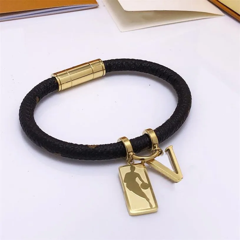 Leather Bracelets For Man Woman Wristband Lock Heart Charm Designer Bangles Jewelry220h