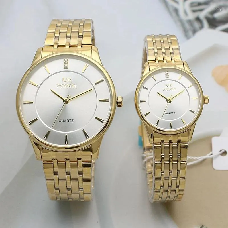 腕時計のカップルは男性のための監視女性クォーツ時計フルゴールドボディレディースlojラグジュアリーゴールデンクロック男性ビジネスマンエレガントな腕時計