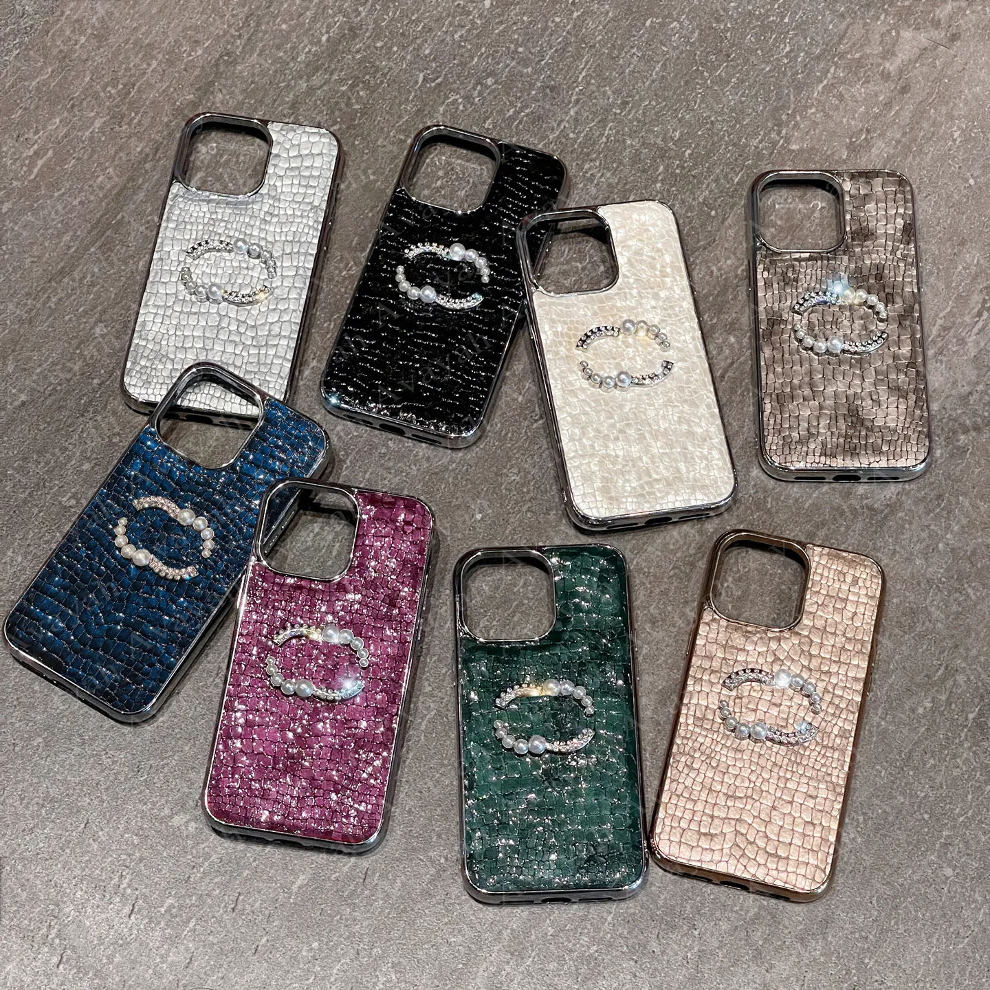 Coque de téléphone de luxe avec perles métalliques pour iPhone 15, 14, 13, 12 Pro Max, motif crocodile polonais, dos en cuir PU, coque galvanisée résistante aux chocs, couverture pratique