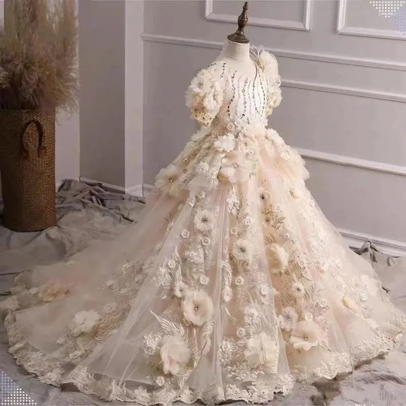 Kız Elbiseler Şampanya 3D Aplike Lüks Tül Çiçek Elbise Düğün Boncuk Sequin Çocuklar Doğum Günü Pageant İlk Cemaat Balo Keçisi