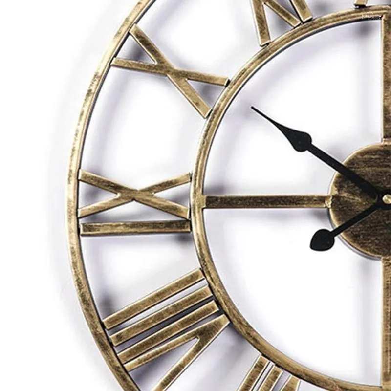 壁の時計レトロシンプルなリビングルームの時計ヴィンテージクリエイティブローマ数字ハンギングウォッチホームベッドルーム寮の装飾