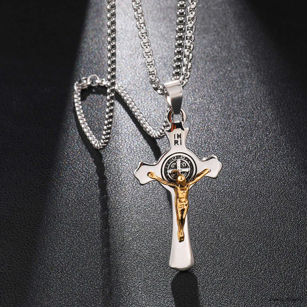 Rostfritt stål Cross Pendant Jesus Gold Plated Cross Halsband Hiphop Mens Cross Halsbandsmycken