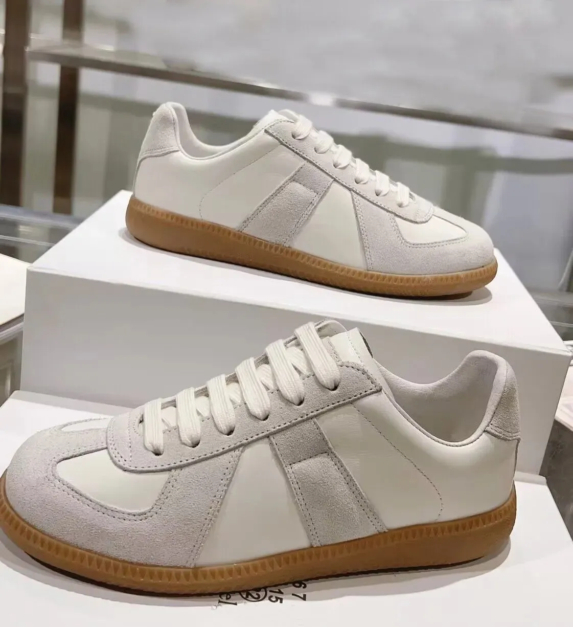 Rubber sole trainers deals