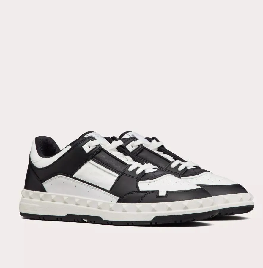 スニーカー FREEDOTS LOW TOP SNEAKERS Freedots Low-top Sneaker In Calfskin for Man in White/pastel
