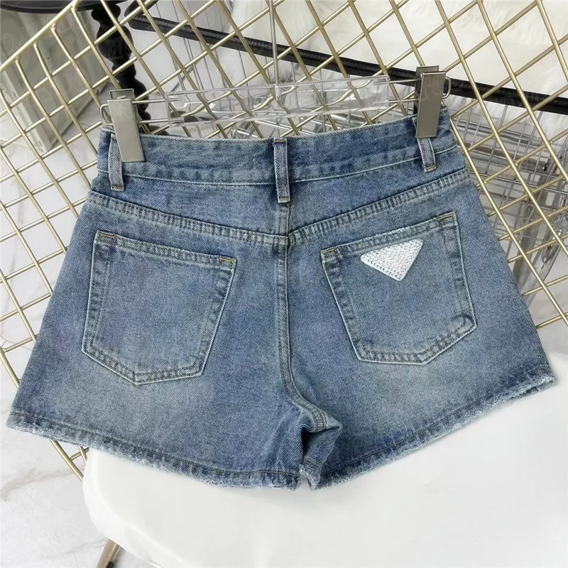 Дизайнерские джинсовые короткие брюки для женщин, мини-шорты со стразами и буквенным значком, брюки в стиле хип-хоп, уличная одежда
