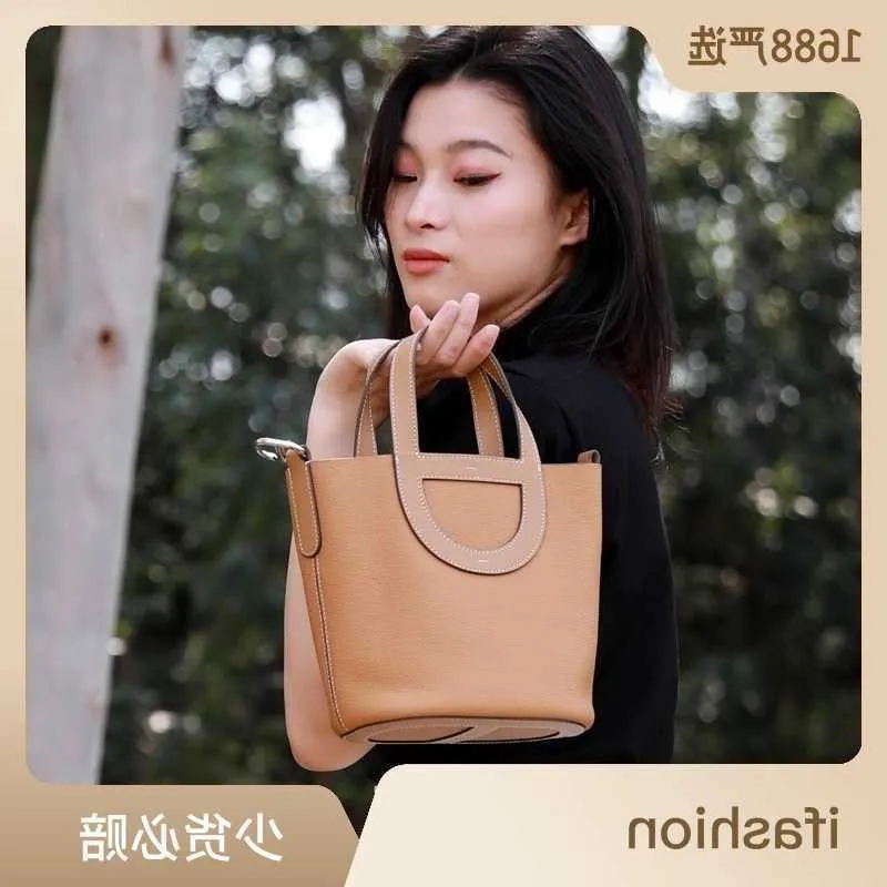 Designer Picotin Lock Bag Cowhide Leather Women's 2023 New Style Vegetable Basket Bucket Super Soft Premium Feel Pig Nose Crossbody Handbag 4DKW