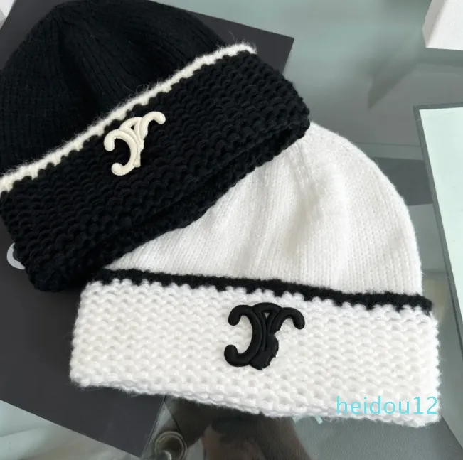 Klassische Herbst Winter Hot Style Beanie Hüte Männer und Frauen Mode Doppel Brief Universal Gestrickte Biene Buchstaben Kappe Herbst Wolle Outdoor Warme Schädel Kappen