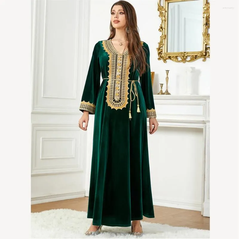 Etniska kläder abaya för mode muslimska kvinnor sammet broderi lång maxi klänning kalkon kaftan dubai eid parti islamiska ramadan jalabiya