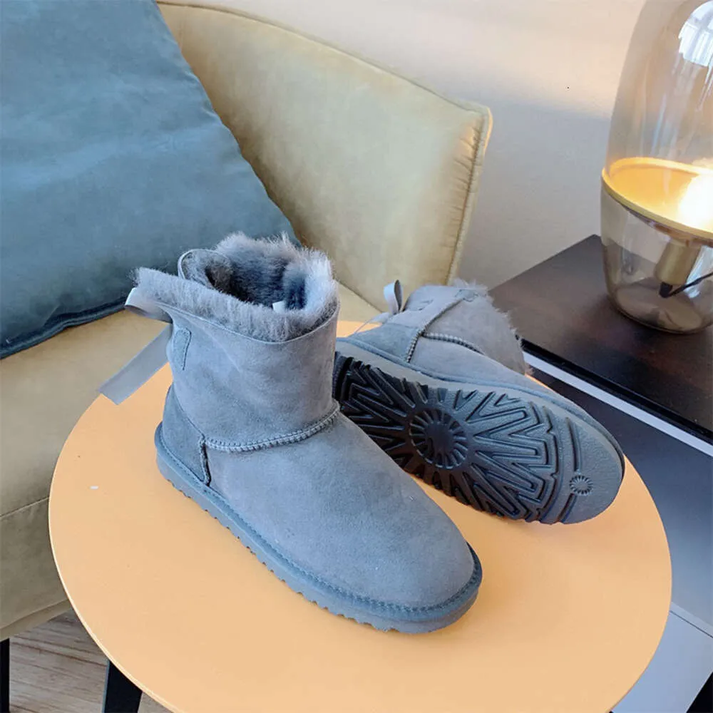 Çocuk yürümeye başlayan çocuk kızakları terlik tazz bebek ayakkabıları chesut kürk slaytlar koyun derisi shearling klasik ultra mini bot kış katırları slip-on boyut 21-35