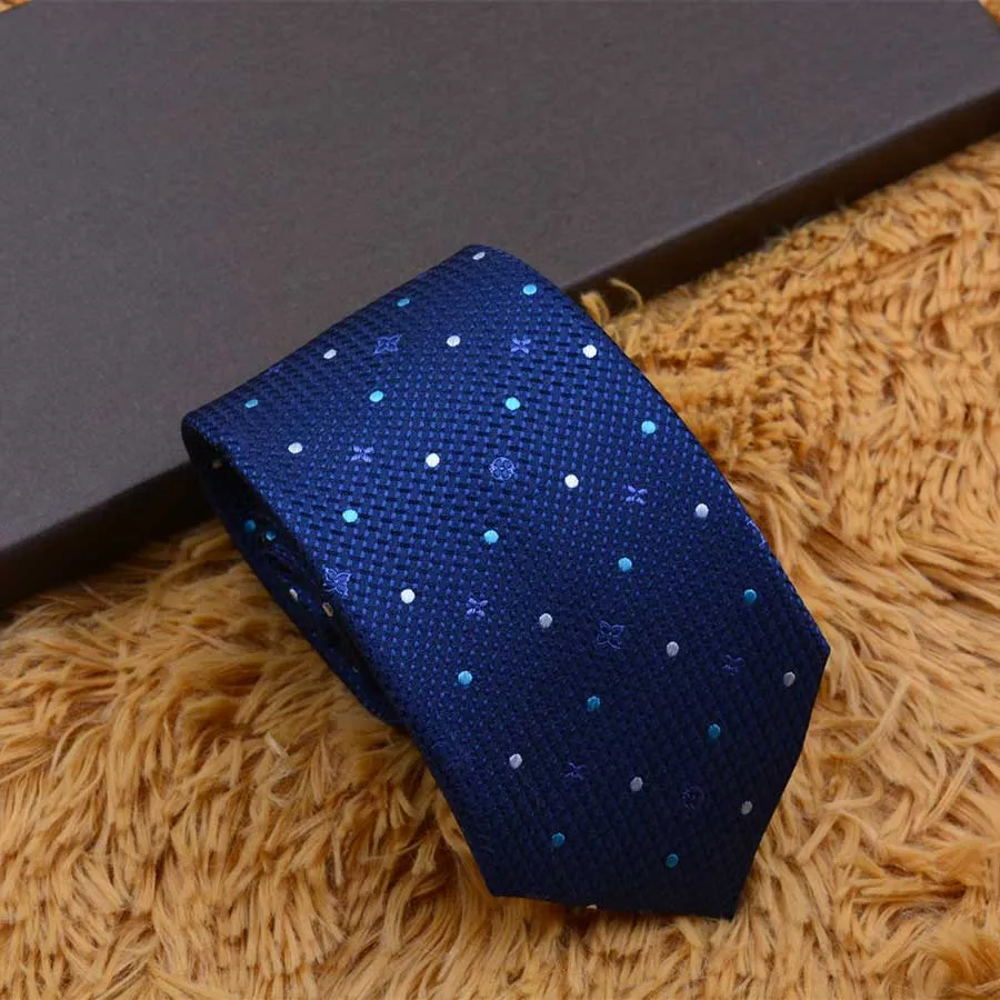 Marque de lettre masculine Tie en soie cravate noire bleu jacquard fête de mariage commercial cravate de mode de mode tissée