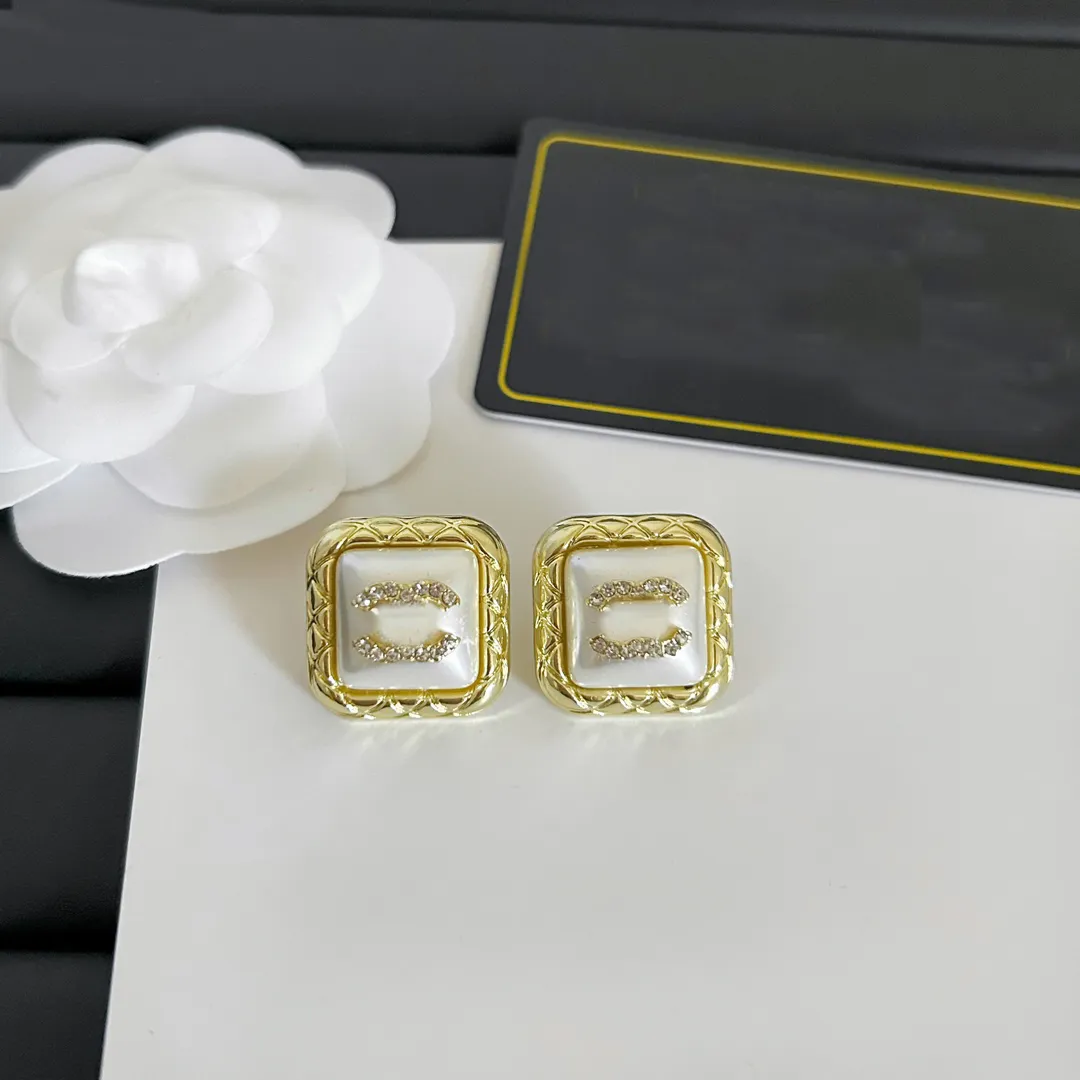 Designer C Earring Brand Luxury Stud Earring Women Fashion Jewelry Metal Letter City Crystal Pearl Gold Earrings jeweler Woman Gift