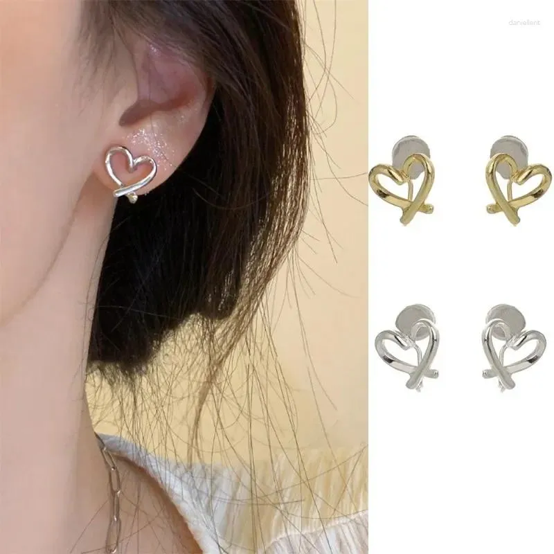 Boucles d'oreilles à dos irrégulier, Clips d'oreille en forme de cœur pour femmes et filles, simples, sans perçage, en Silicone, voyage quotidien, mode, bijoux cadeau de fête