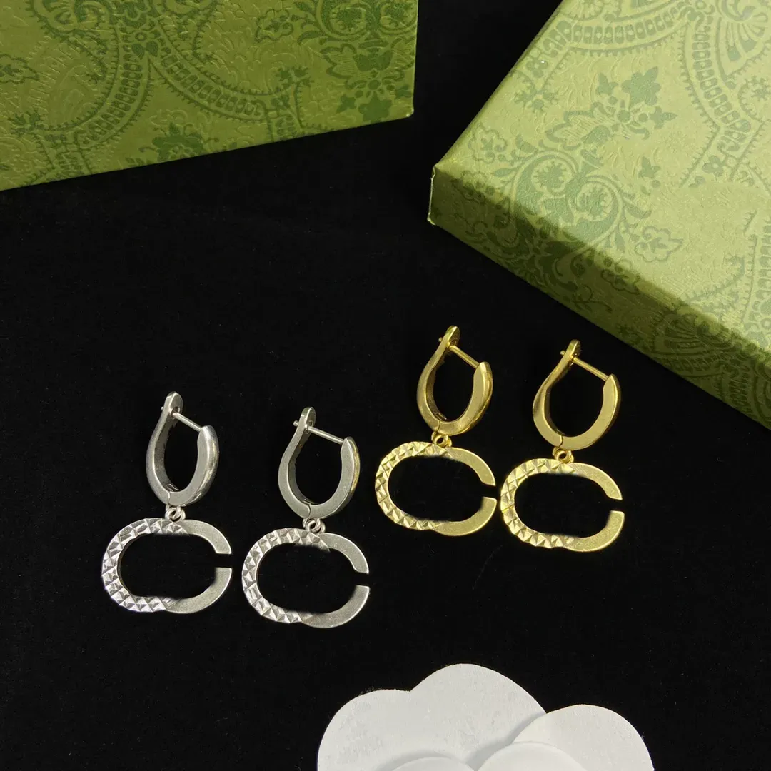 Mode studörhängen för kvinnor lyxiga smycken charm guldörhängen studs kvinnor dingle vintage örhänge g flickor silver örhängen hoop öron bröllop gåva 231254d