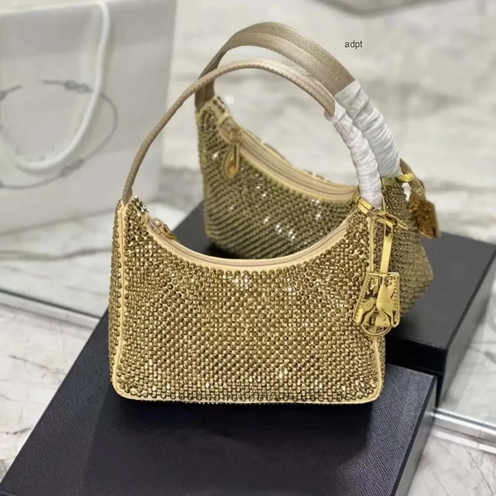 Hobo Sac Designer Femmes Épaule Or Brillant Diamant Incrusté Sous Les Bras Sac Nylon Matériau Imperméable Triangle Femmes De Luxe Sac À Main Mini Portefeuille