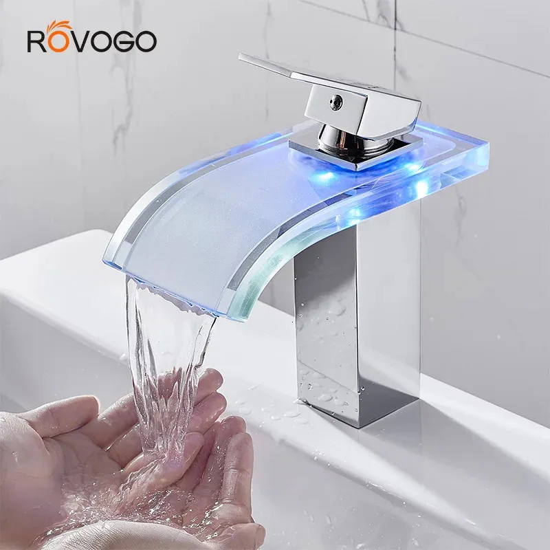 Diğer Musluklar Duşlar Accs Menatt LED Hafif Banyo Lavabo Musluk Şelalesi Tek Tığ Ton Tuvalet Muslukları Chrome 231204