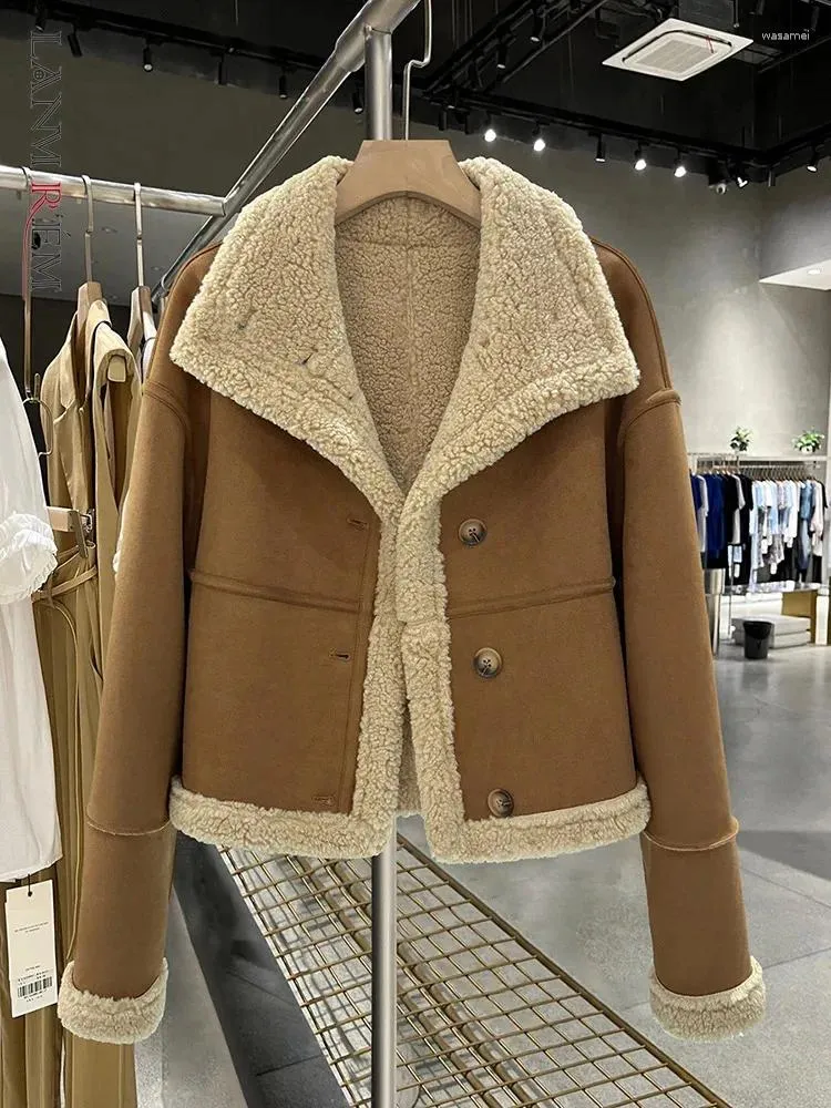 Futra damskie lanmrem vintage jagnięcą gęste krótkie kurtki dla kobiet kontrast kolor ciepły płaszcz w pojedynczym piersi moda 2023 Zima 24137