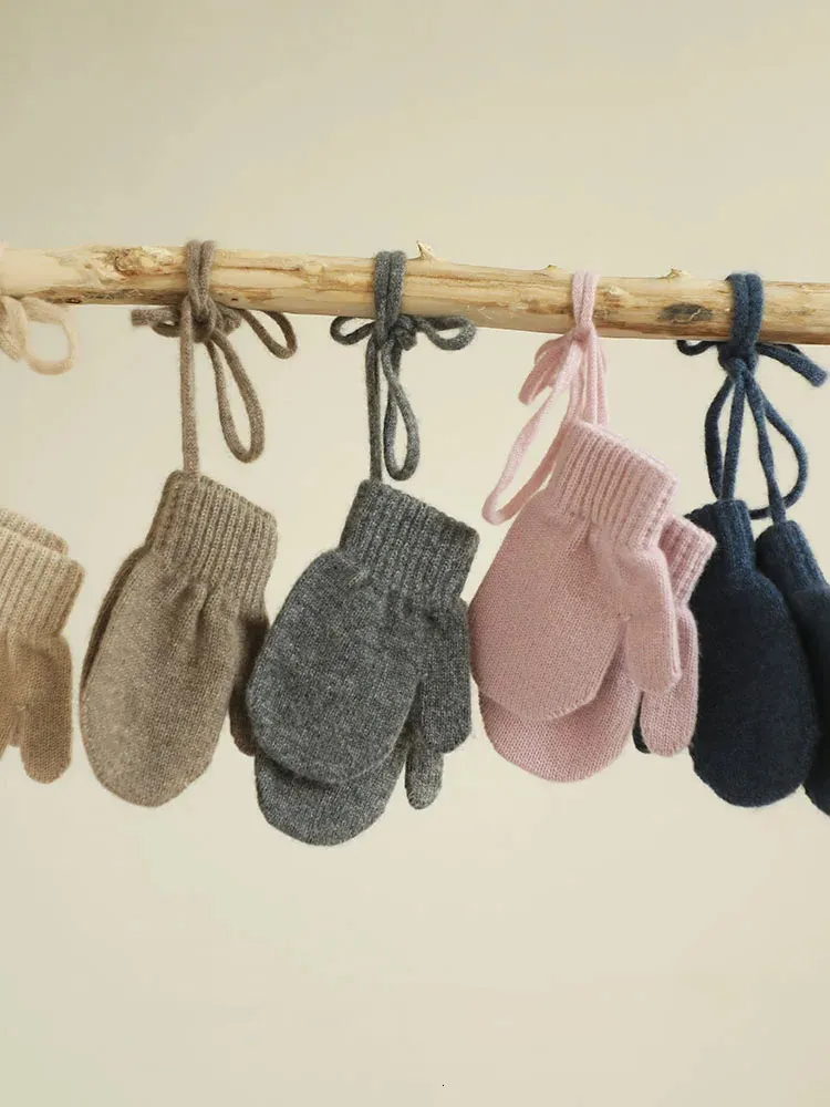 Kinderwanten 100% Baby Kasjmier Gebreide Wanten voor Kinderen van 2-6 Jaar Jongen Meisje Kasjmier Handschoenen Kinderen String Mitts Winter Outdoor Kerst 231204