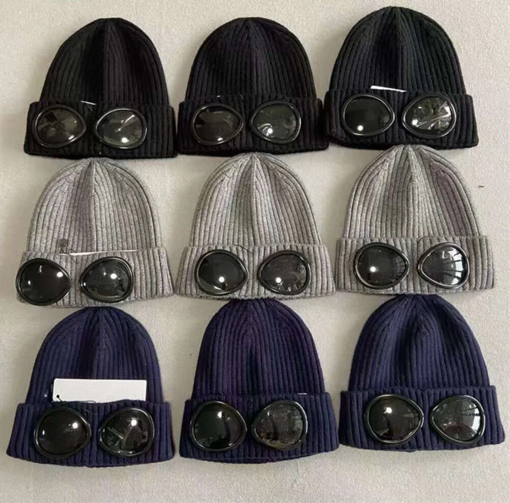 2023 Diseñador Dos lentes Gafas Gafas Gorros Hombres Sombreros de punto Gorros de calavera Mujeres al aire libre Uniesex Gorro de invierno Negro Gris Bonnet111