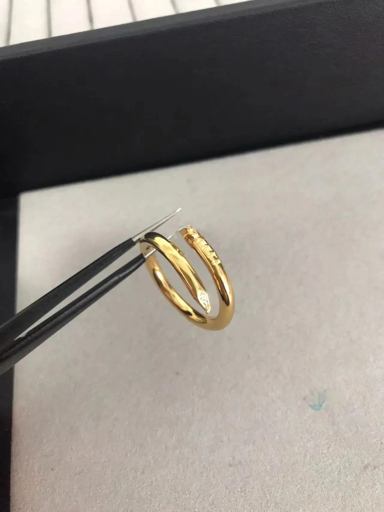 Luxus -Designerring dünner Nagelring Top -Qualität Diamantring für Frau Mann elektroplieren 18K Klassiker Premium Roségold mit 792