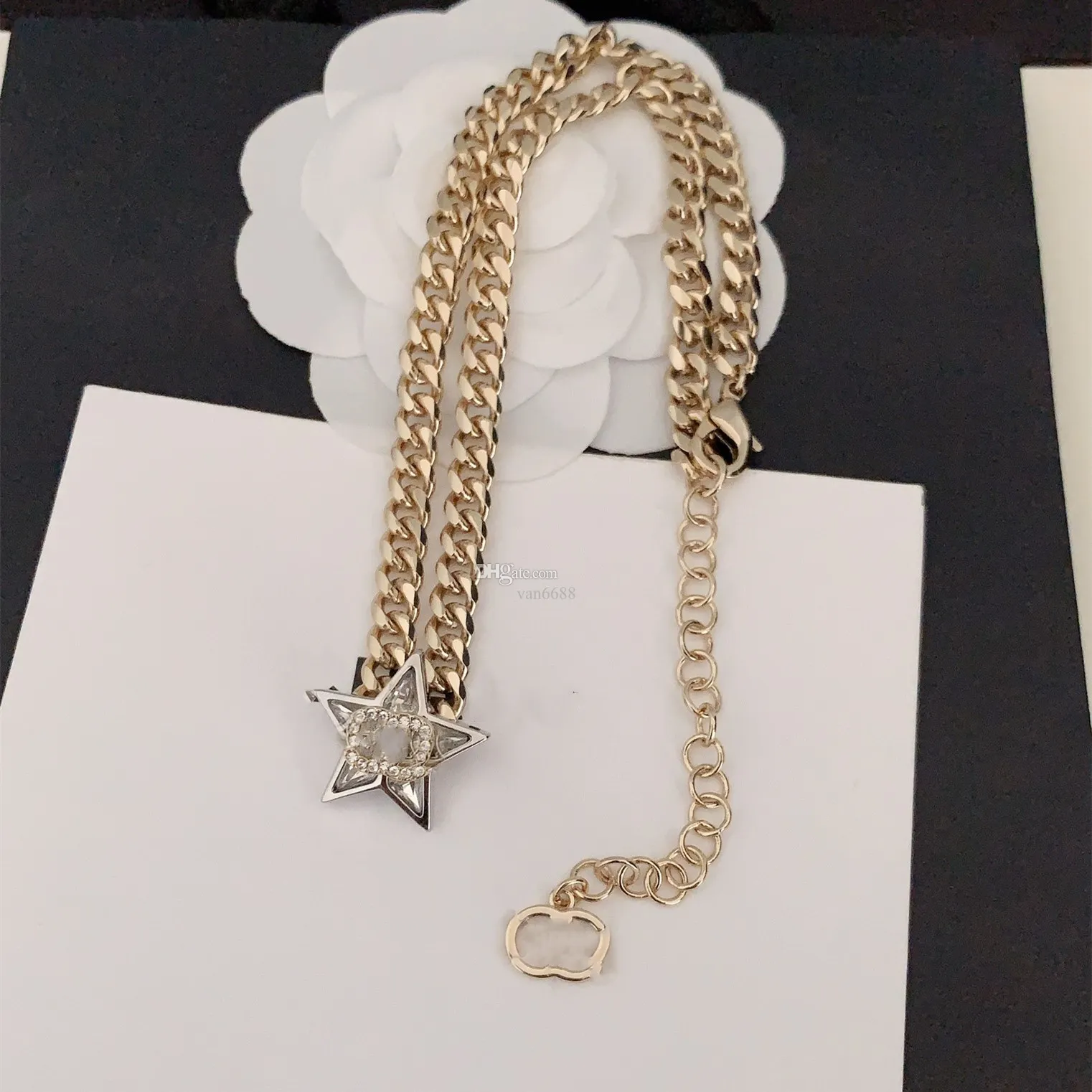 Designer de luxo pingente colares de alta qualidade marca carta cristal pérola colar canal links correntes populares amantes jóias natal sx3