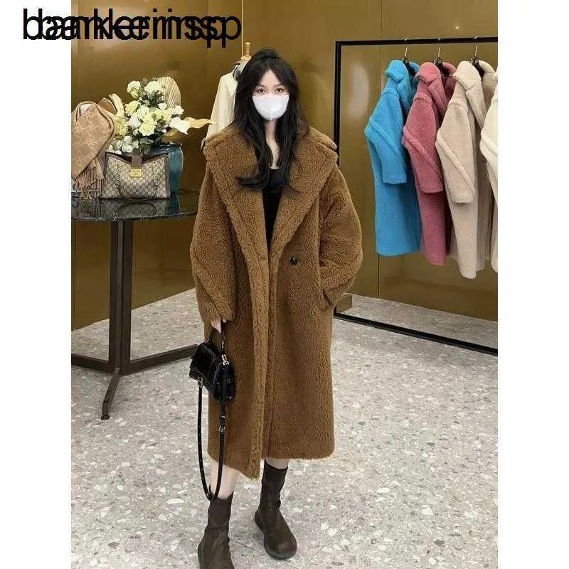 Cappotto in alpaca Cappotto in lana Maxmaras Stesso materiale Generazione G Classe 2023 Nuovo M Bear Pelliccia in pile da donna Lunghezza media