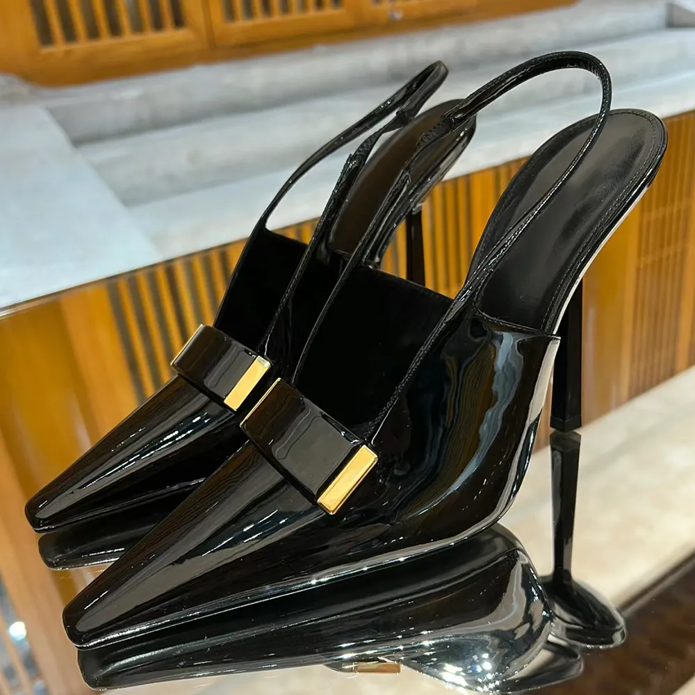 Chaussures habillées de luxe Femmes Slingback Pump Sandales Talons hauts 100mm Logo Bouts pointus Pompes en cuir verni Mode Talon aiguille Designer Sandale de fête de mariage avec boîte