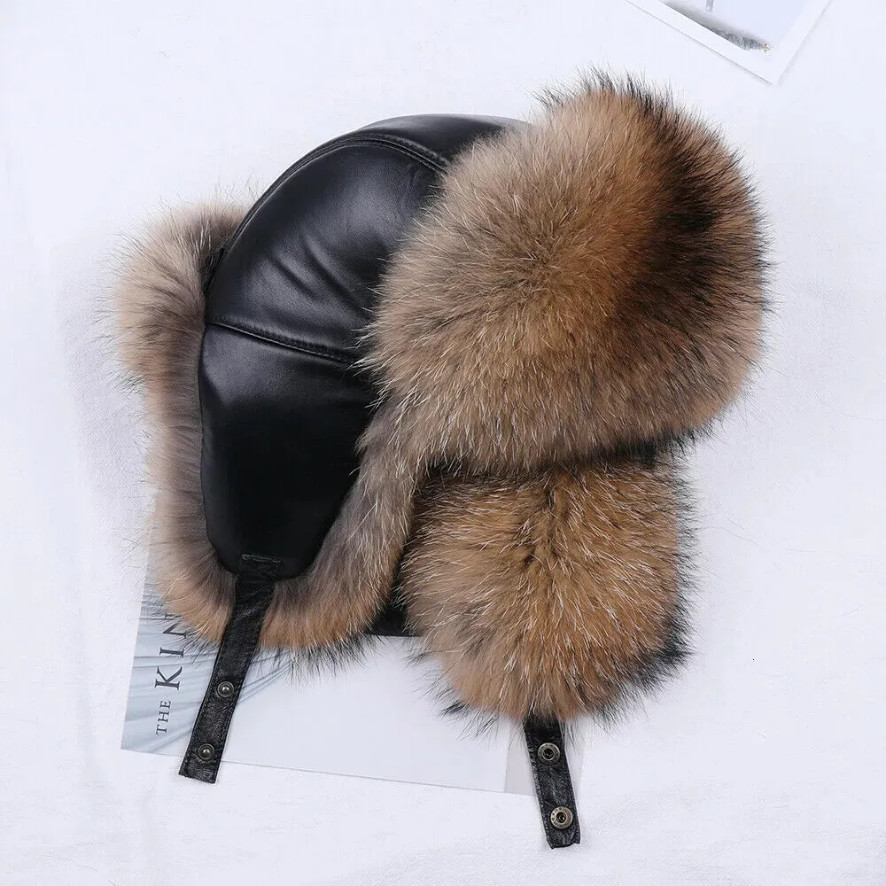 Chapeaux de trappeur hiver hommes 100% réel argent fourrure Bomber chapeau fourrure de raton laveur Ushanka casquette trappeur russe homme Ski chapeaux casquettes en cuir véritable 231204