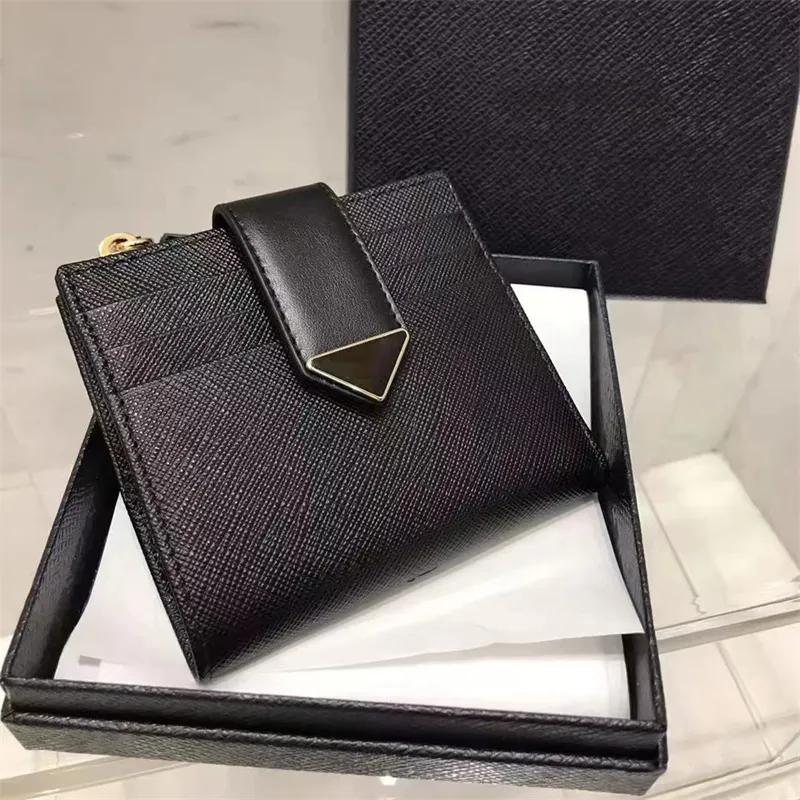 Menswith Box Vintage Wallets Cards Holder Luxury Designer Womens Triangle Saffiano 9 Card Slots Wristlets Snap Stängning Smooth Läderkort Fall Key Pouch Wallet