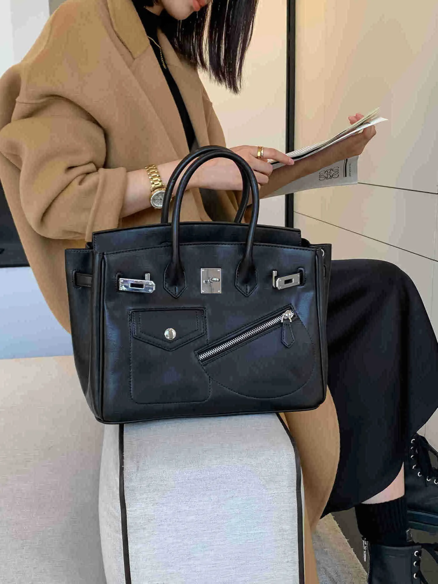 Borsa da donna di alta qualità H Designer Borsa in vera pelle Borsa di grande capacità 2024 Borsa a tracolla da donna nuova una spalla H con logo reale